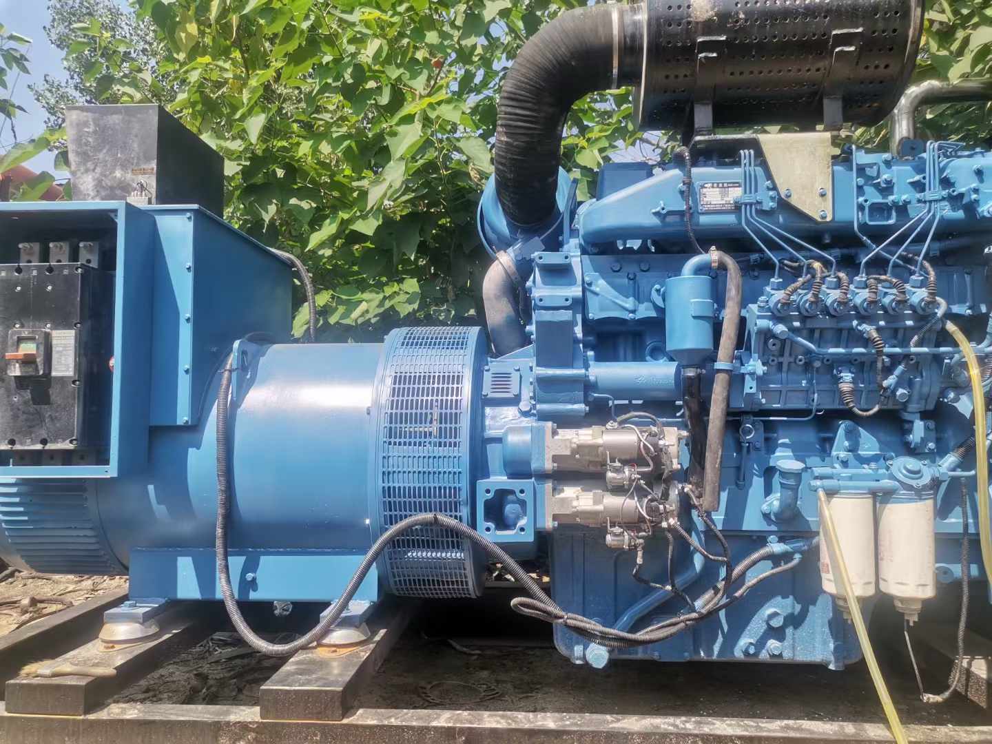 中牟详细说明降低 800kW 柴油发电机输出电流波动的方法